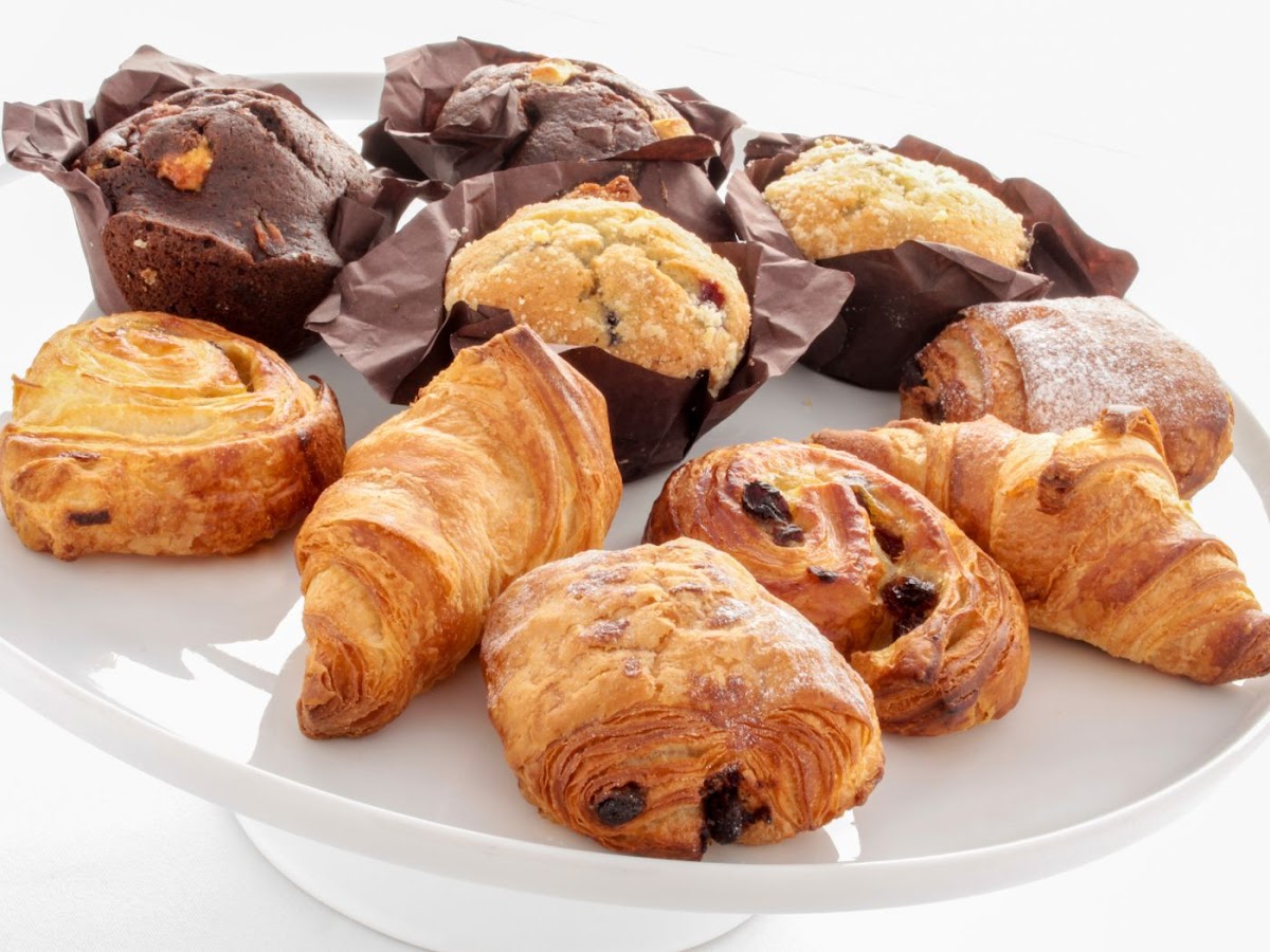 Cafe Roma fresh pastries